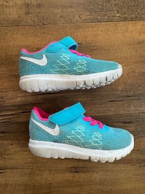 Nike Kids Turquoise & Pink Hook-and-Loop Athletic Sneakers